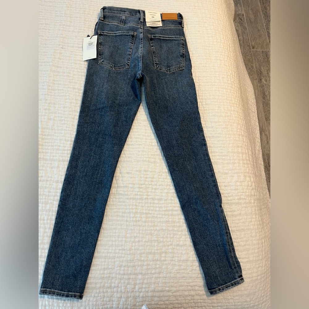 Citizens of Humanity- Women’s skinny jeans - medium blue - size 26. Brand new!!